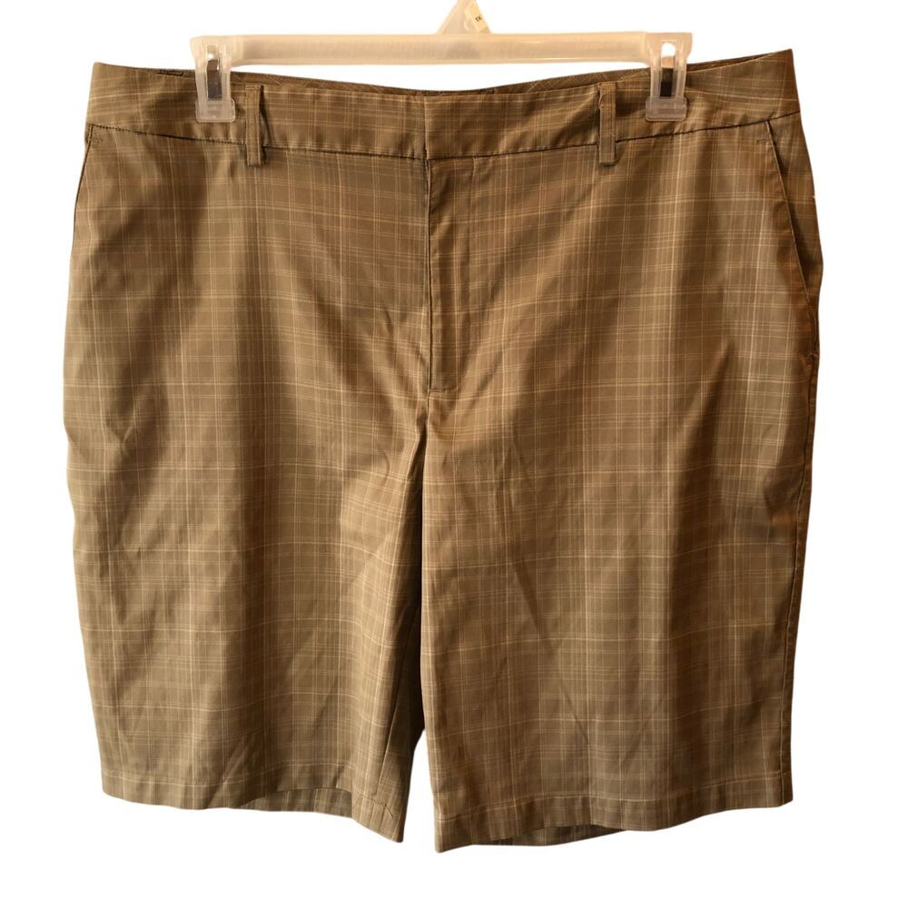Under Armour Mens Size 38 Beige Plaid Flat Front Chino Performance Golf Shorts